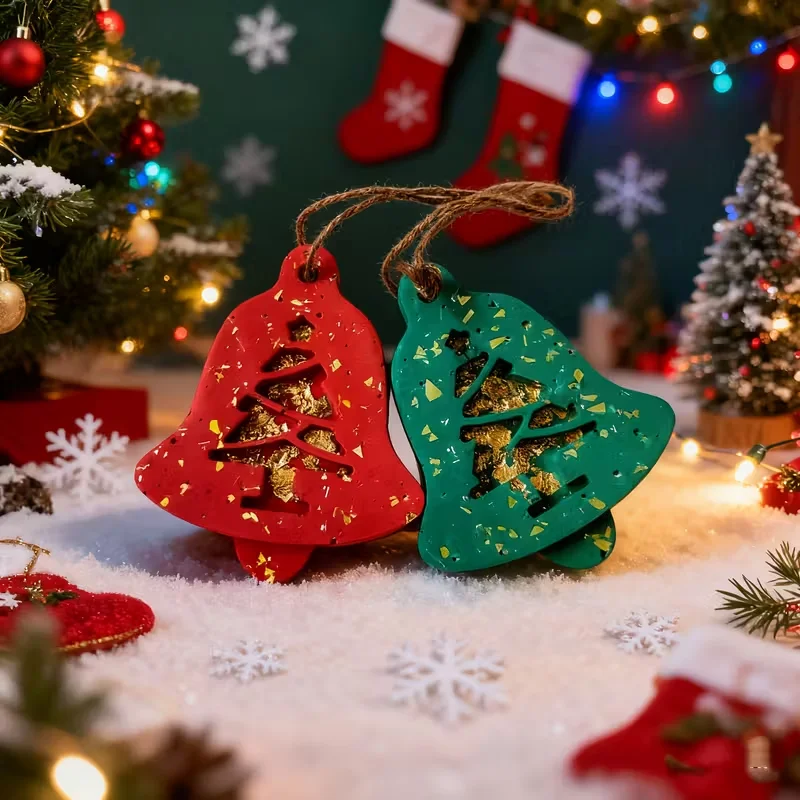 

5 silicone mold sets for hanging decorations - snowflakes, reindeer, bells, trees, jewelry pendants - gypsum decorations - DIY c