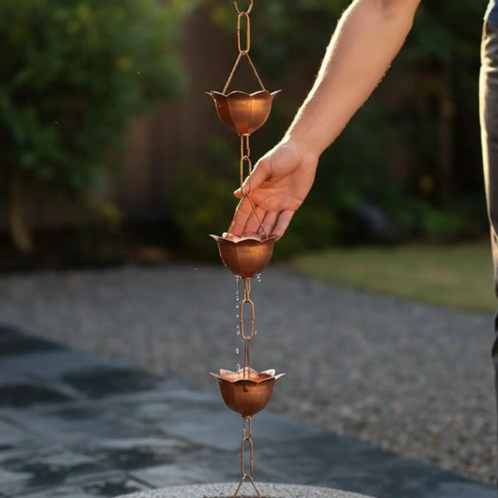 

Japanese Design Rain Chain Cascading Waterfall Effect Copper Gutter Chain Garden Decor Long-Lasting Rust-Resistant for Courtyard