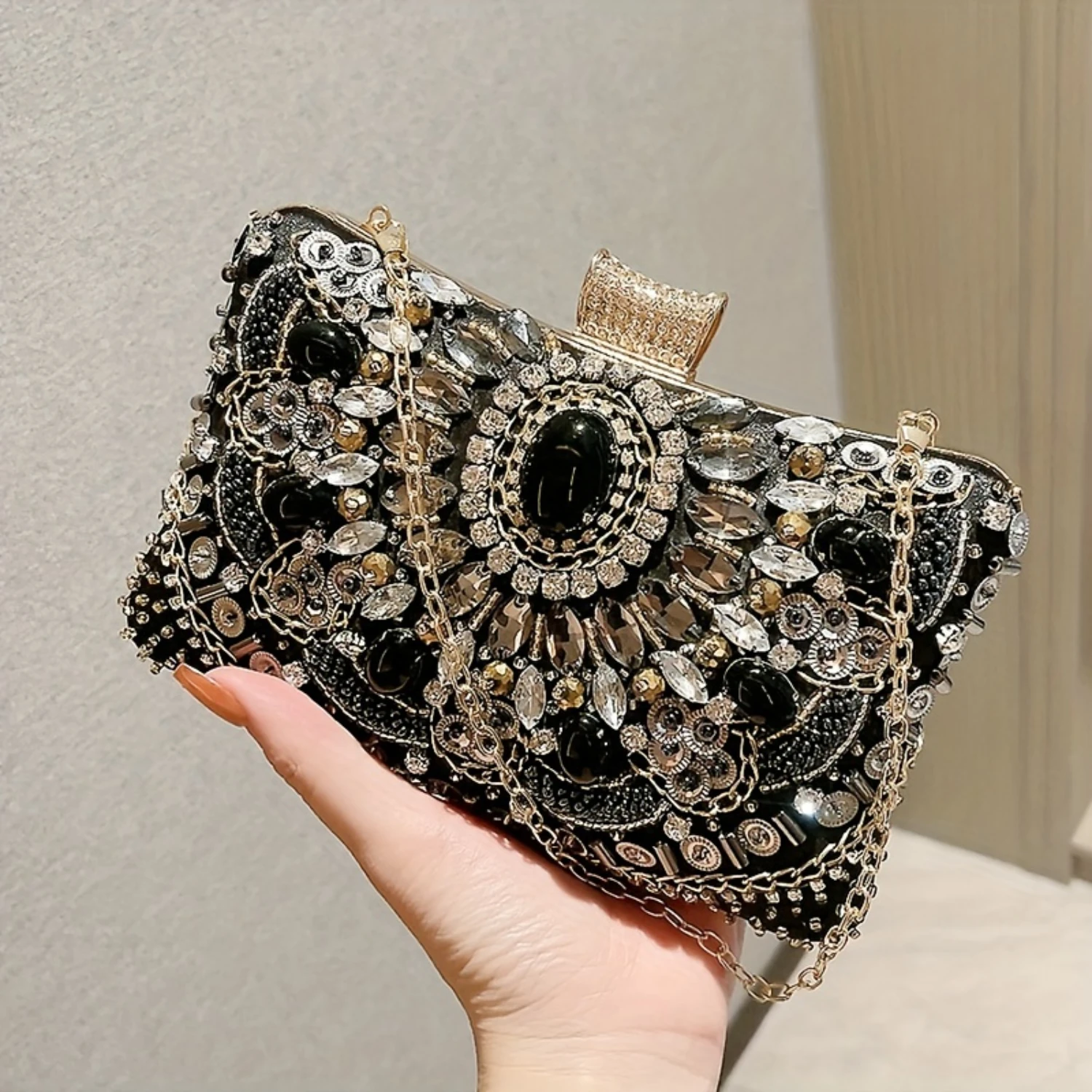 

Elegant Beaded Rhinestone Clutch - Detachable Strap, Secure Closure - Perfect for Weddings & Special Occasions