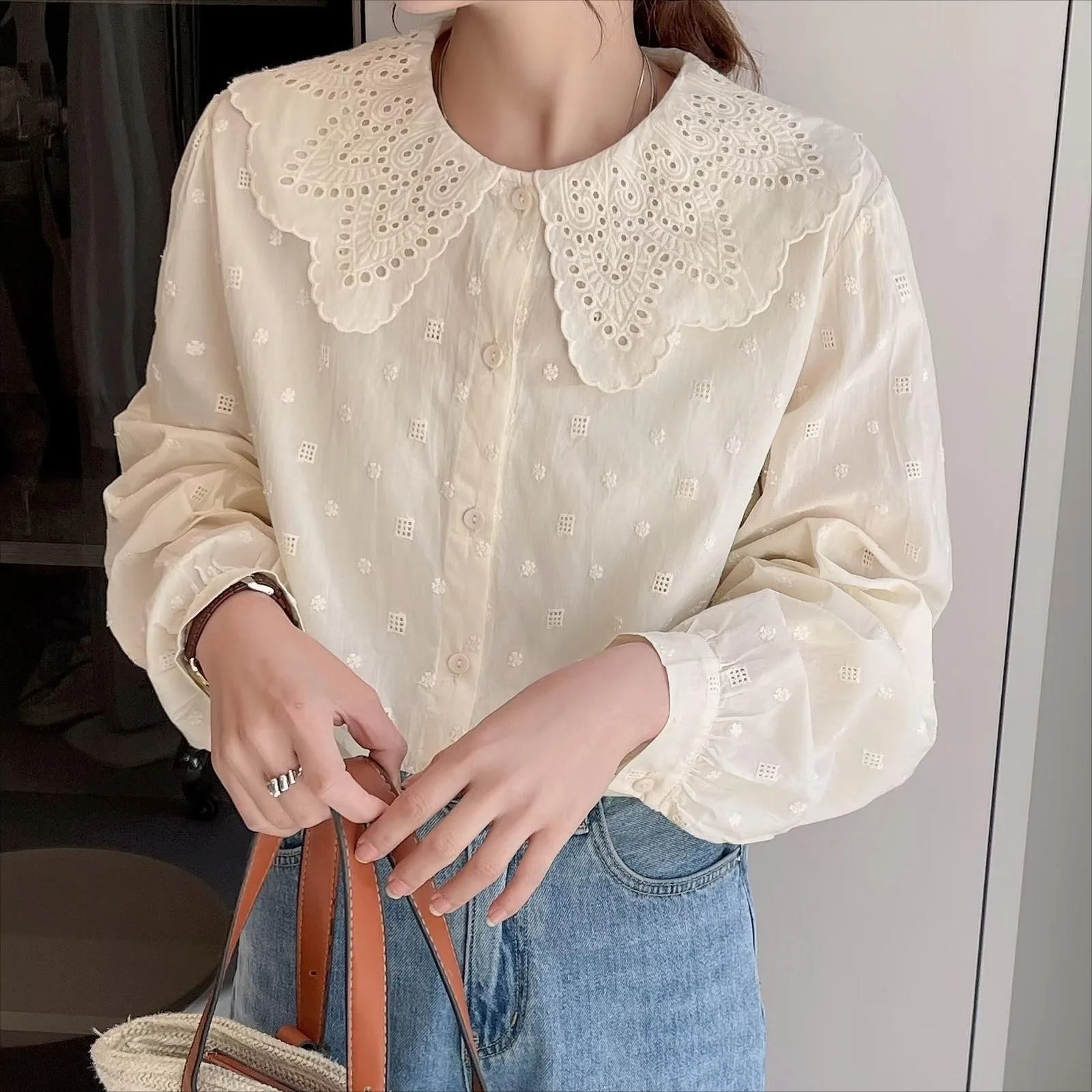 Elegant and youth woman blouses plus size tops women fashion y2k turndown collar embroider hollow cotton shirts backing tops