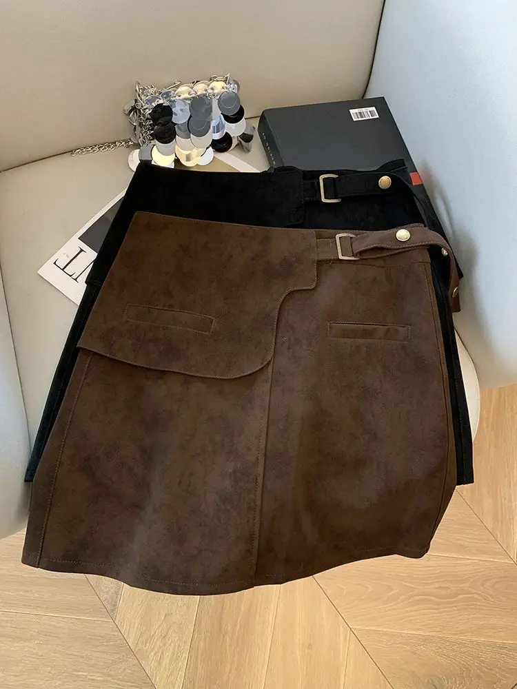 

Spice Girl Irregular Hip Wrap Skirt Women's Fashion Leather Buckle A-Word Leather Skirt