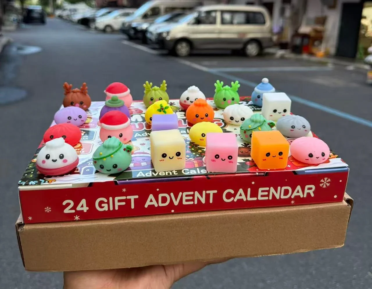 Squishy 2026 Weihnachts-Adventskalender, 24-Tage-Countdown-Überraschungsbox, Dumpling Slow Rebound Squishies, Quetsch-Sensorik-Geschenk – Detail 5
