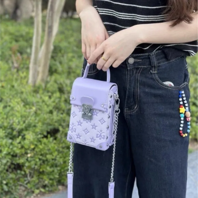 حقيبة أرجوانية عصرية وعصرية بسلسلة وحقيبة هاتف عبر الجسم 2025 لربيع وصيف حقيبة صندوقية راقية جديدة مصممة #6