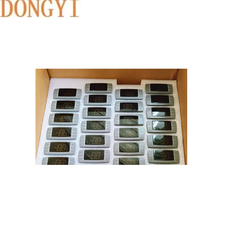 High quality Electronic temperature controller with two temperature probes XR06CX
