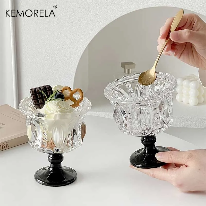 KEMORELA 1/2PCS 레트로 엠보싱 유리컵 위스키 머그 블랙 크리스탈 홈 크리에이티브 커피 아이스크림 요거트 디저트 고블렛