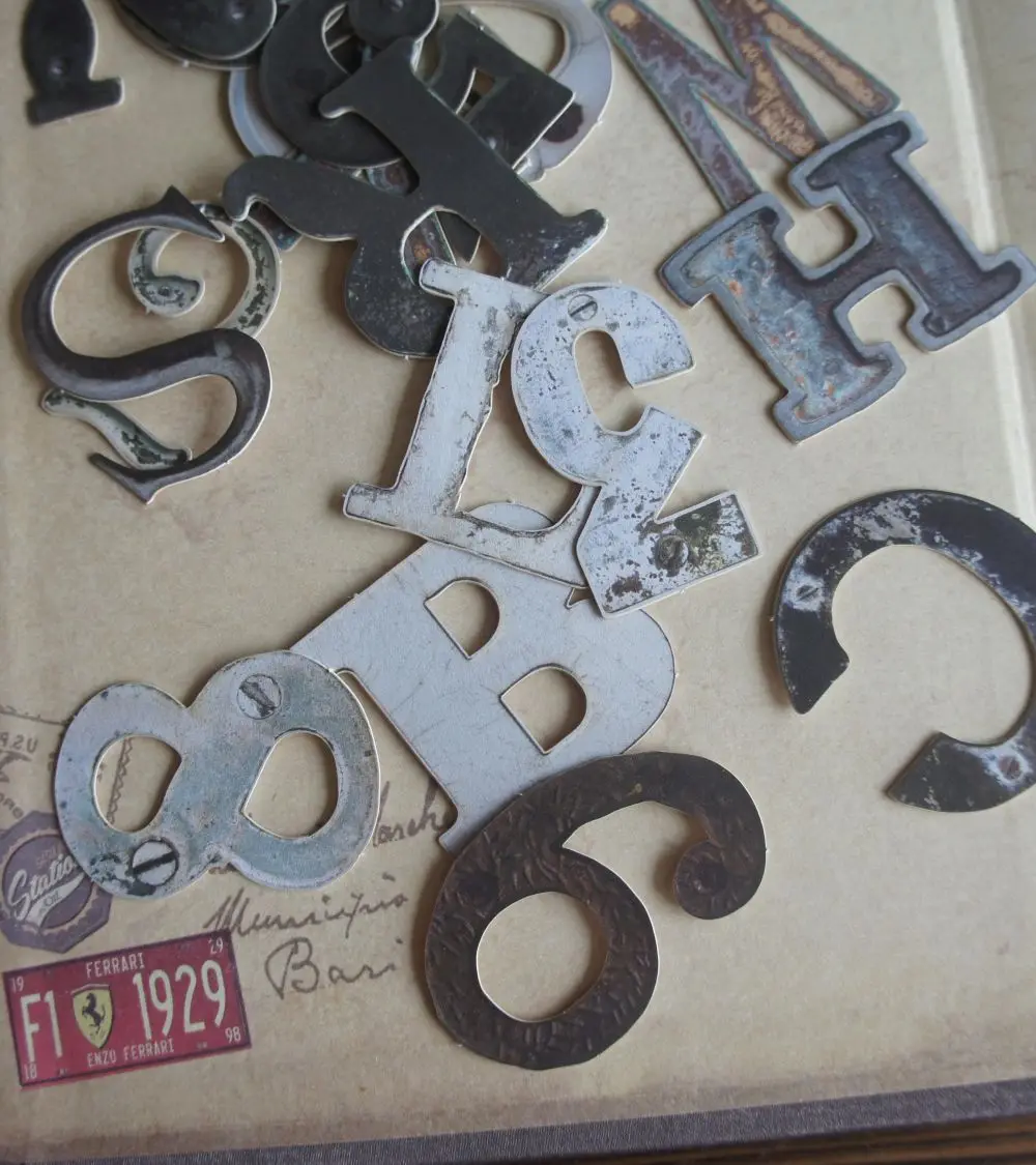 18pcs Metal Retro Button Letters Mechanical Watch Style Hard Paper Sticker Scrapbooking DIY Gift Packing Label Decoration Tag