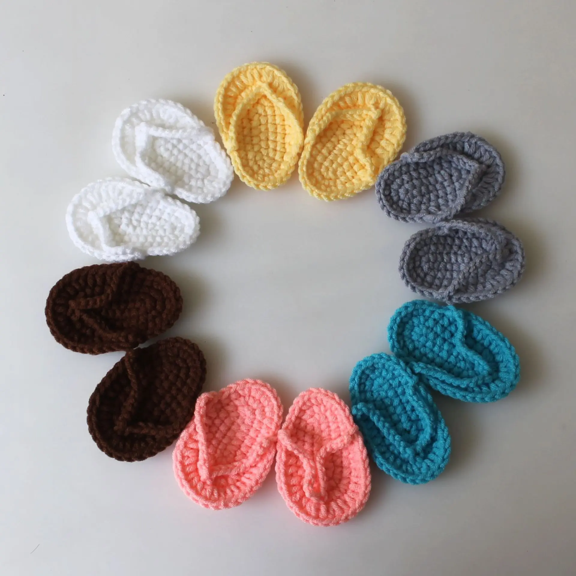 New Newborn Photography Prop Hook Weaving Small Slippers Baby Photography 100 Days Baby Photography bebê  아기 코스프레