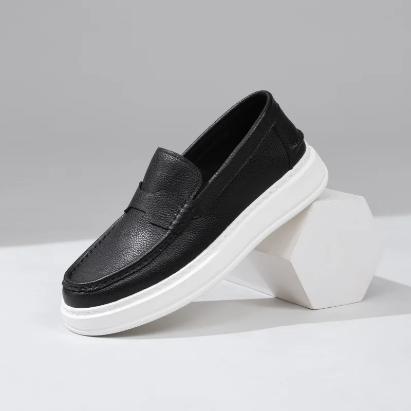Men's shoes 2026 spring new genuine leather men's foot on bean shoes fashionable soft soled lazy shoes casual loafers