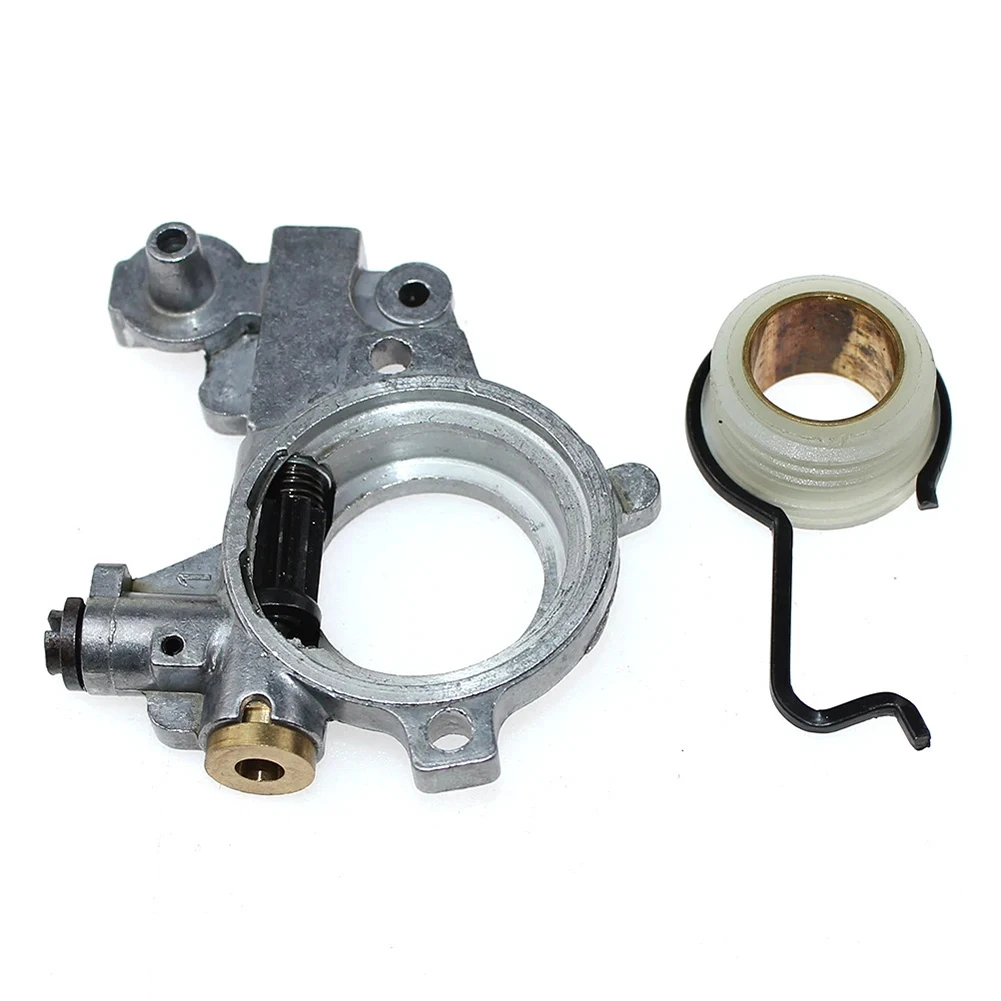 Oil Pump with Worm Gear Assembly for For MS341 For MS360 MS361 MS362 Chainsaw Models Part Number 11356403200 11356470460