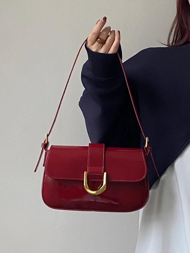 Retro Patent Leather Red Shoulder Bag For Women Luxury Flap Hasp Crossbody Bags Solid Color Underarm Bag Lady PU Black Handbag