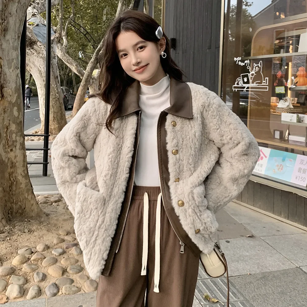 2026 Winter Fashion New Women's Lamb Wool Jacket Commuter Loose Fur Integrated Jacket