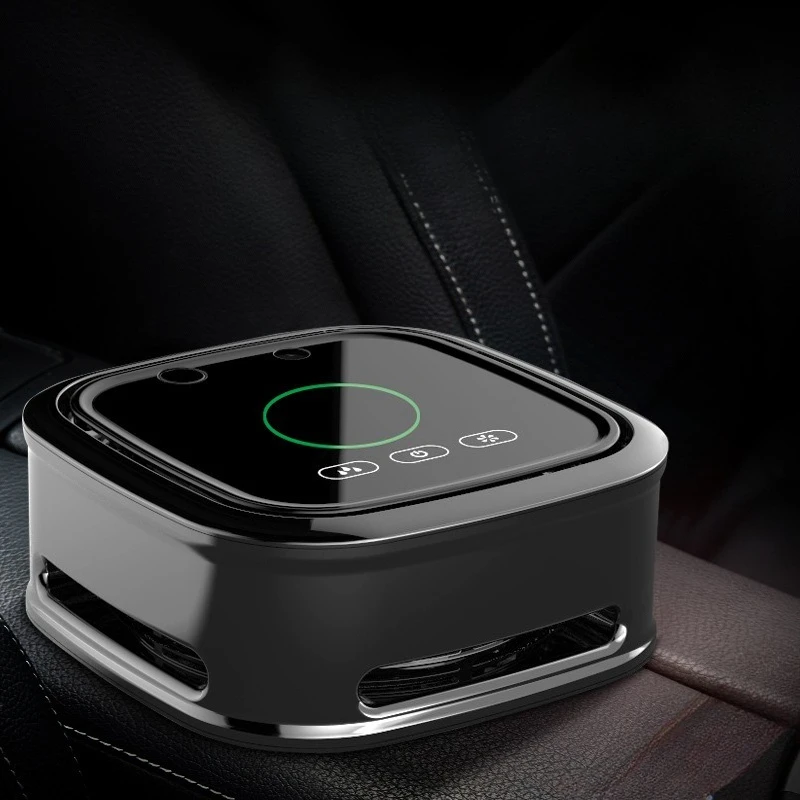 

Очиститель воздуха в автомобиле удаляет формальдегид и толуол, а также устраняет дым и запахи.