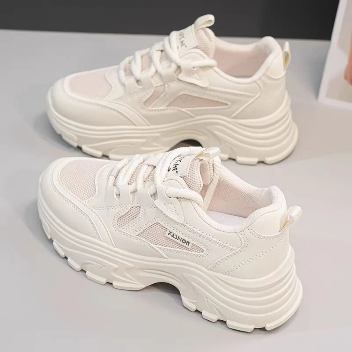 

Women's White Platform Sneakers PU Leather Lace-Up Thick Sole Breathable Non-Slip Shoes, Stylish Sports Shoes for Daily & Dating