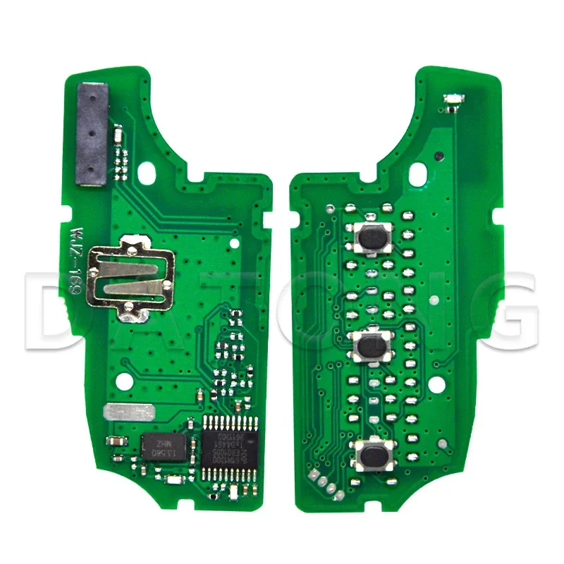 Datong World Car Remote Control Key For Nisan Sylphy 2019 2020 4A Chip PCF7961 433.92MHz Flip  With Yellow Indicator Light