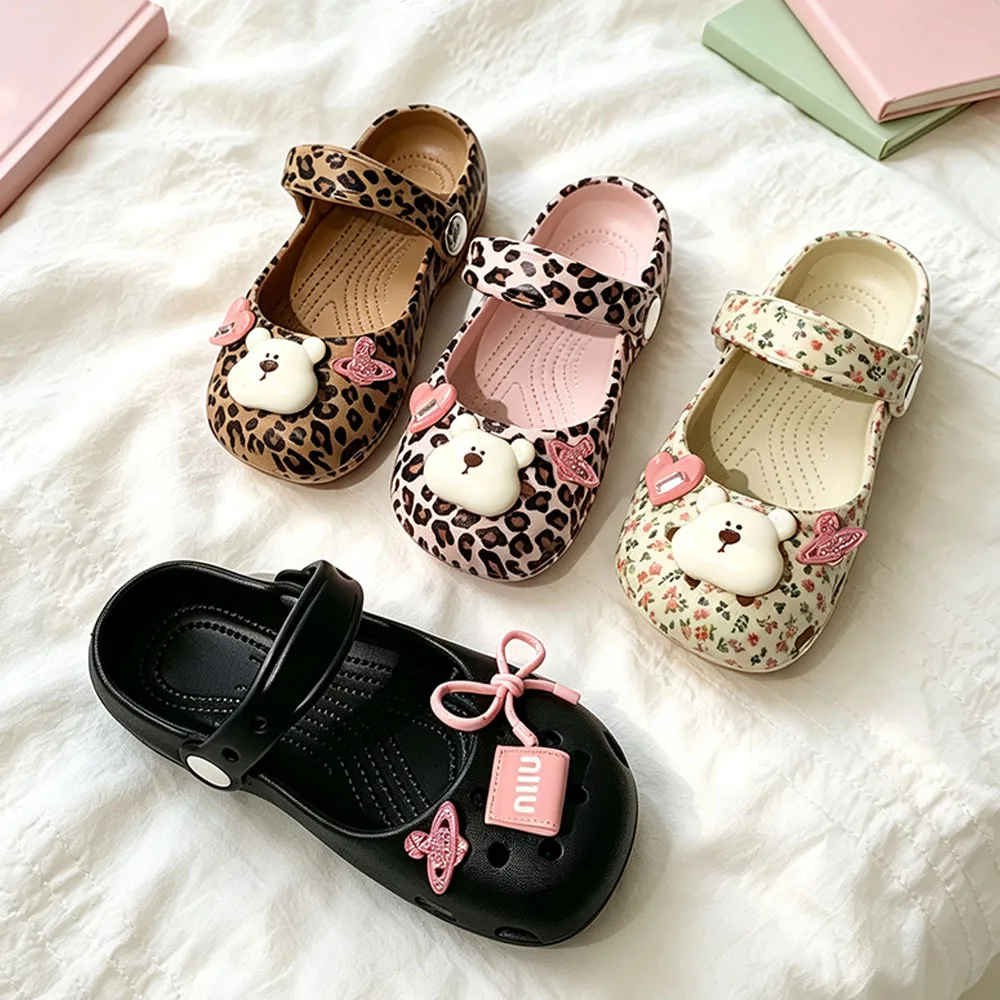 2026 Kinder Mädchen Ballett Mary Jane Clogs Silber Niedliche Bären-Charms Verstellbarer Riemen Rutschfeste Sommer Strand Outdoor Sandalen – Detail 8