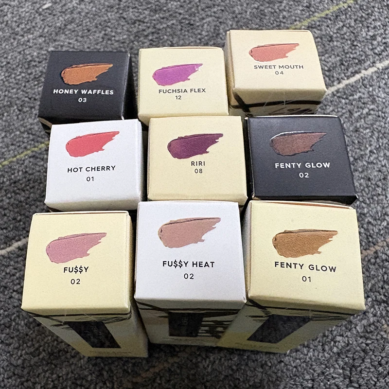 Fenty Beauty Gloss Bomb Lip Glaze متعدد الألوان ترطيب تألق بريق الشفاه سمنة ماكياج المبتدئين السائل أحمر الشفاه ماكياج مستحضرات التجميل