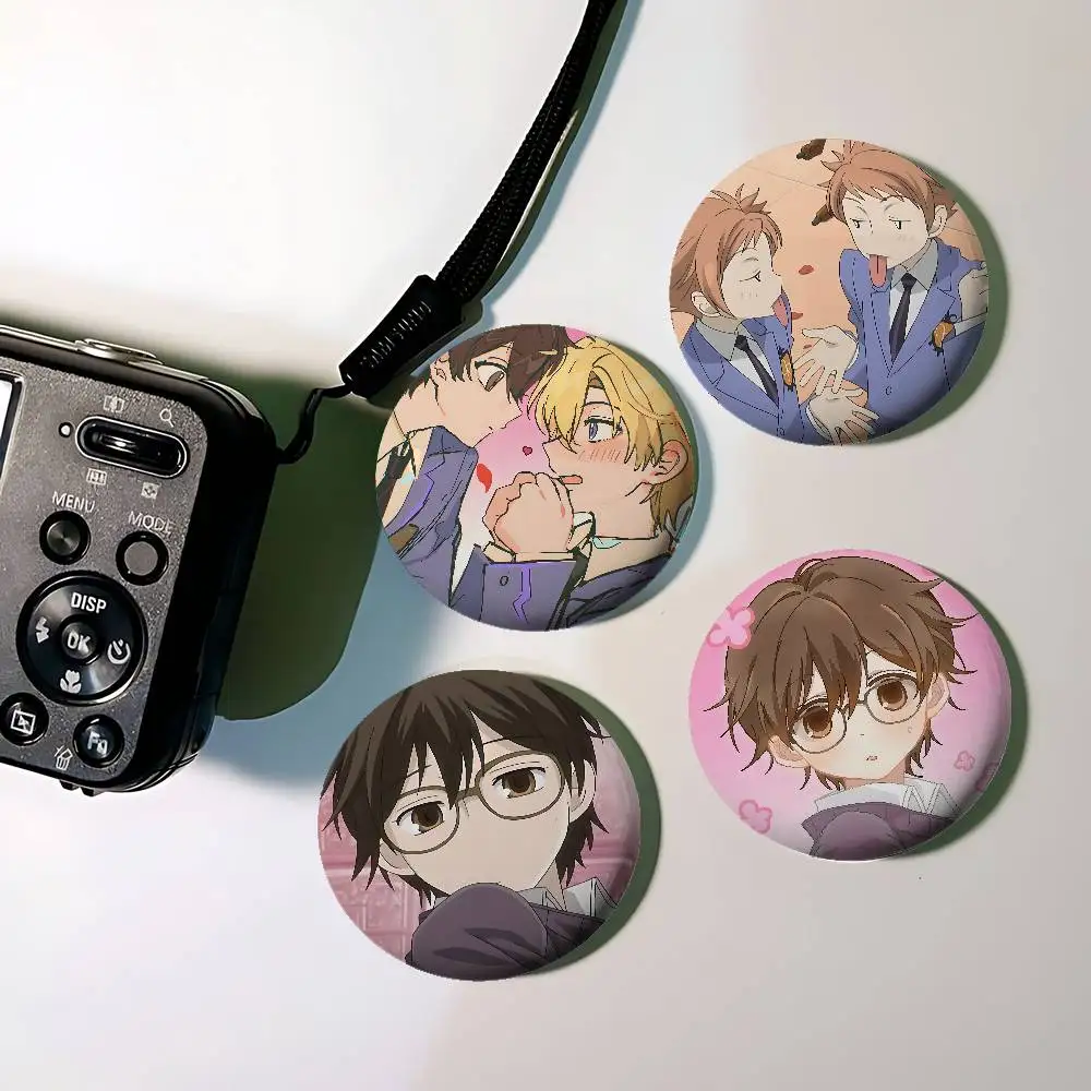 Anime O-Ouran High School Host Club Abzeichen Cartoon Runde Broschen für Rucksack Jacke Acryl Anstecknadeln Sammlung Geschenke