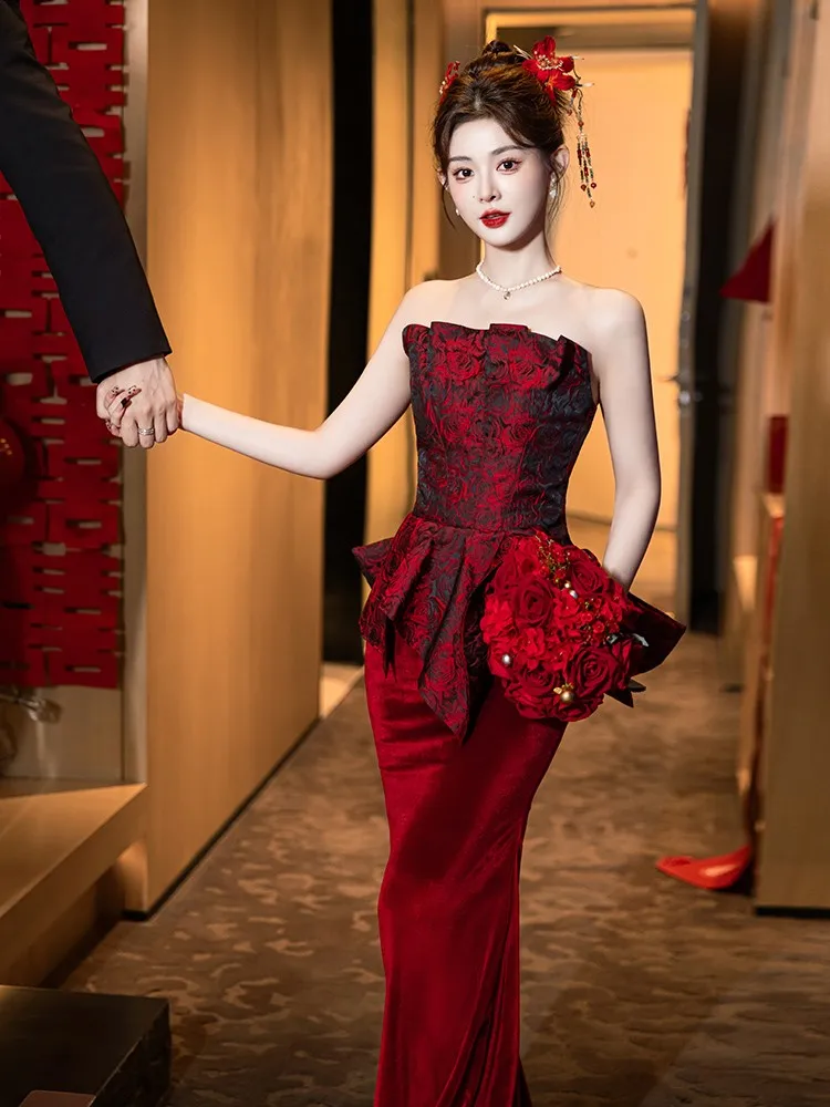 

Red toast new light luxury niche fishtail dress