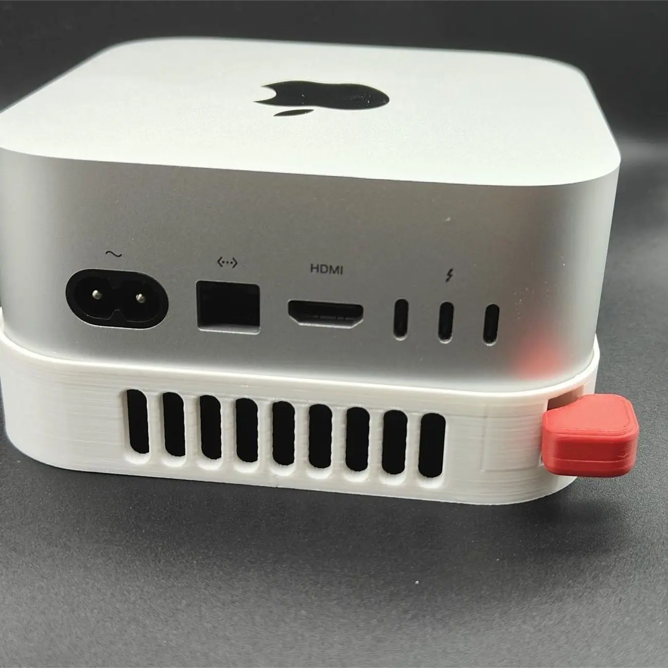 SUITABLE FOR MAC MINI M4 EXCLUSIVE BASE, HEAT DISSIPATION HOLDER, WITH SWITCH BUTTON