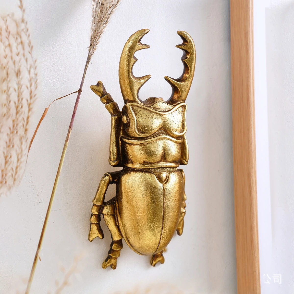 Golden Beetle Sculpture Simulated Insect Handicrafts Golden Beetle Antler Beetle Resin Handicrafts Background Wall Decoration