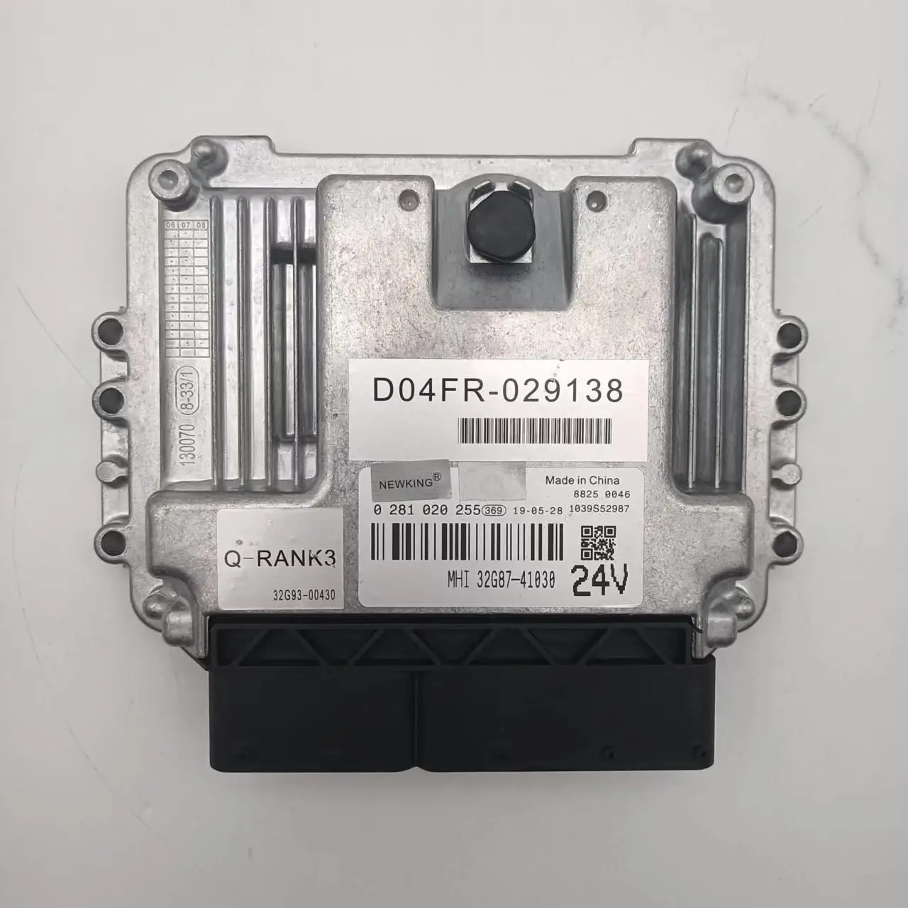 

BOSCH 0281020255 0 281 020 255 32G87-41030 D04FR-029138 двигатель ECU ECM для KOBELCO SK130-8, новый экскаватор HOLLAND E 135B