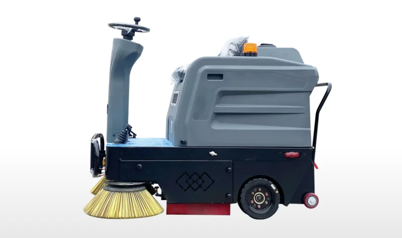 YG Customized High Performance Automatic Road Cleaning Truck Floor Washing Machine Industrial Road Sweeper Square