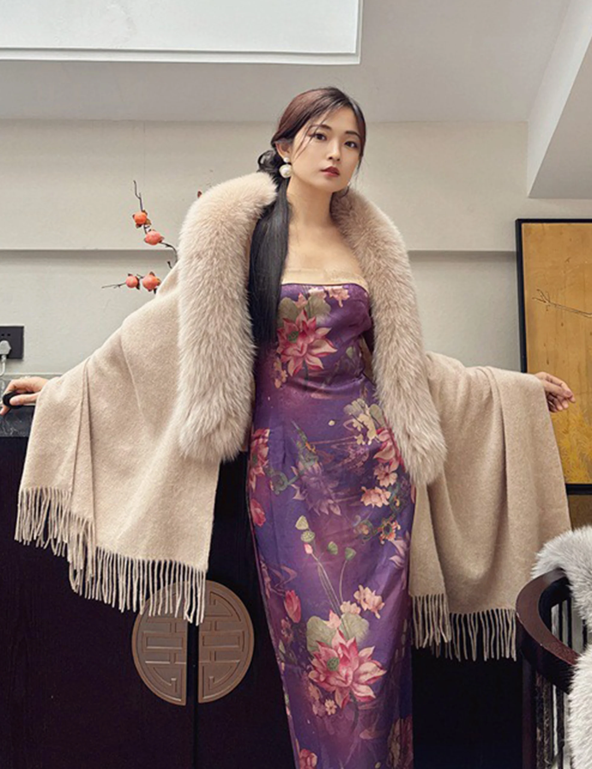 Châle enveloppant pour femmes, automne et hiver, avec pompon, col en vraie fourrure de renard, manteau Cape en laine, veste de mariée