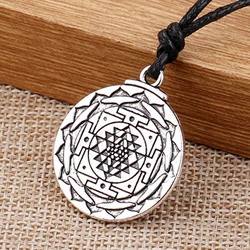 Dawapara Sri Yantra Chakra Necklace Sacred Geometry Mandala Spiritual Yoga Jewelry Growth and Healing Amulet