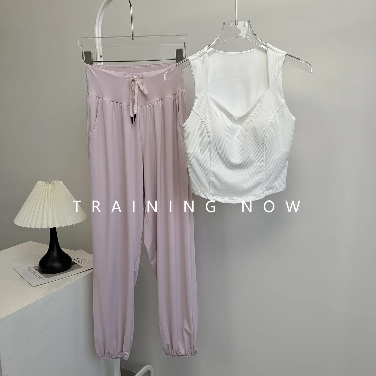 

Yoga suit women's summer Pilates training fitness vest trousers good-looking professional running quick-drying sportswear