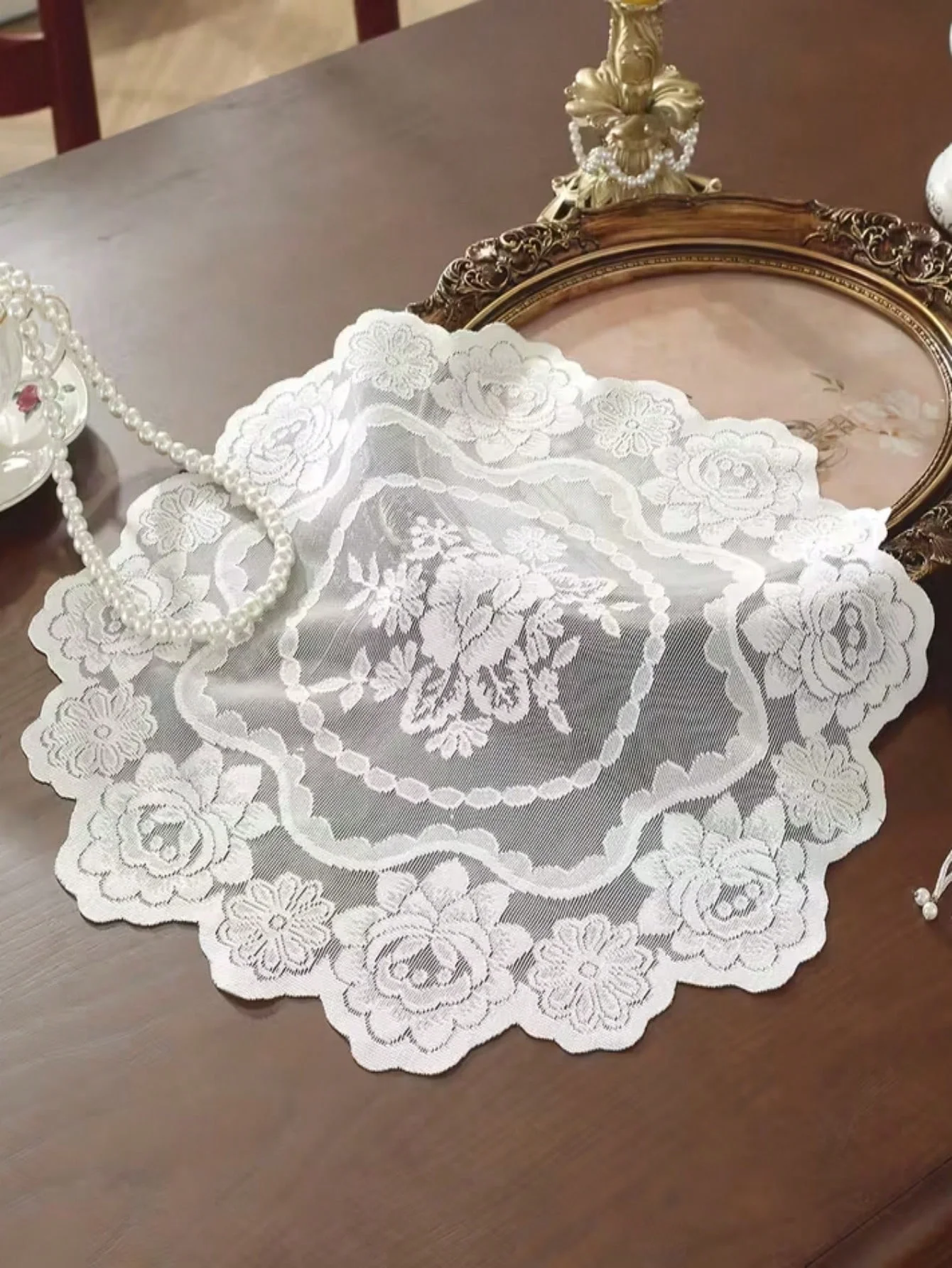 

1pc Round 40*40 Lace Pattern Napkin, Coffee Table Mat, Tea Coaster, Retro Nightstand Ornament & Room Decoration
