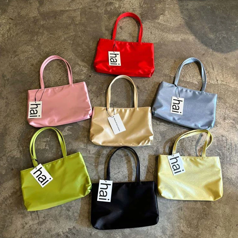 

2025 однотонная атласная ручная сумка, модная сумка-тоут с двойным плечевым ремнем, женская универсальная маленькая квадратная сумка