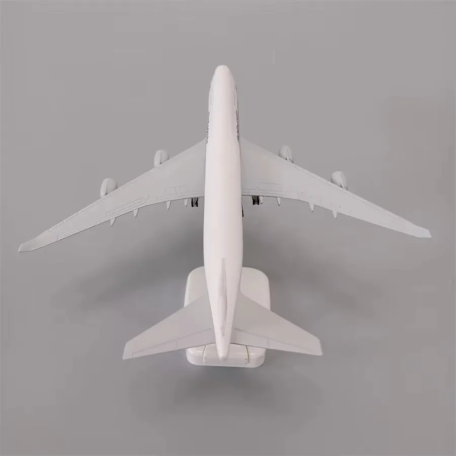 20cm B747 Malaysia Airplane Model 747 Airlines Metal Aircraft Replica Alloy Material 1:400 Aviation Mold Gift Series