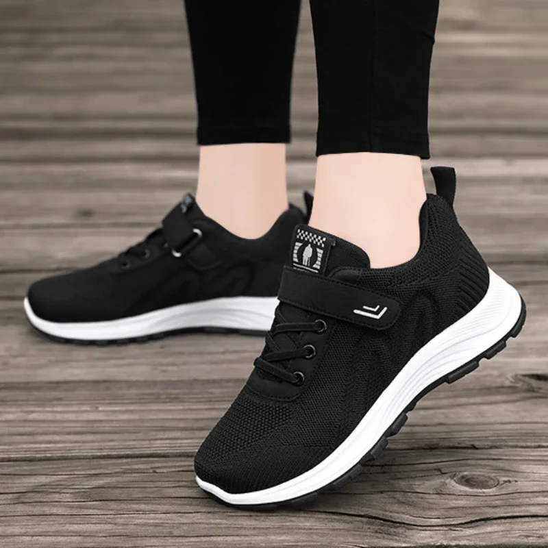 Women\'s Sports Shoes Running Shoes Ladies Breathable Sneakers Summer Light Mesh Outdoor Non-slip Leisure Lace Up Training Shoes