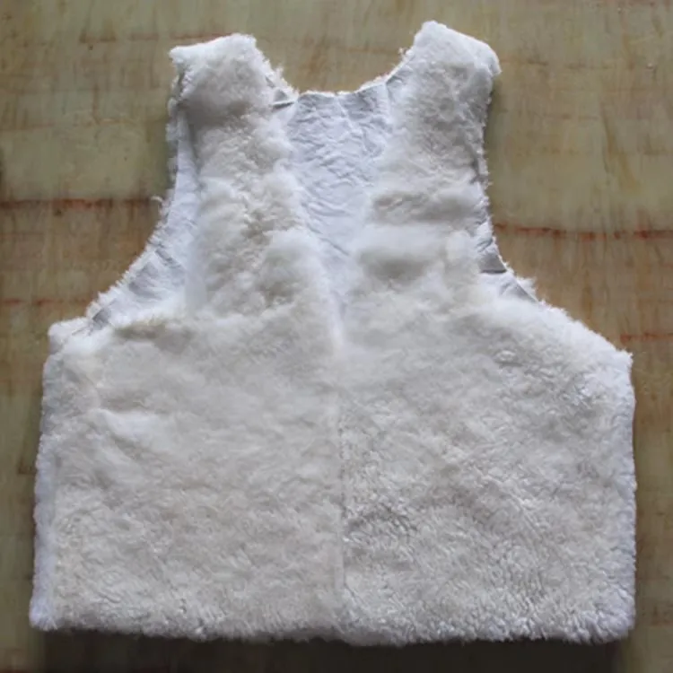 

Мужской кашемировый терможилет с v-образным вырезом и меховой подкладкой 2026.