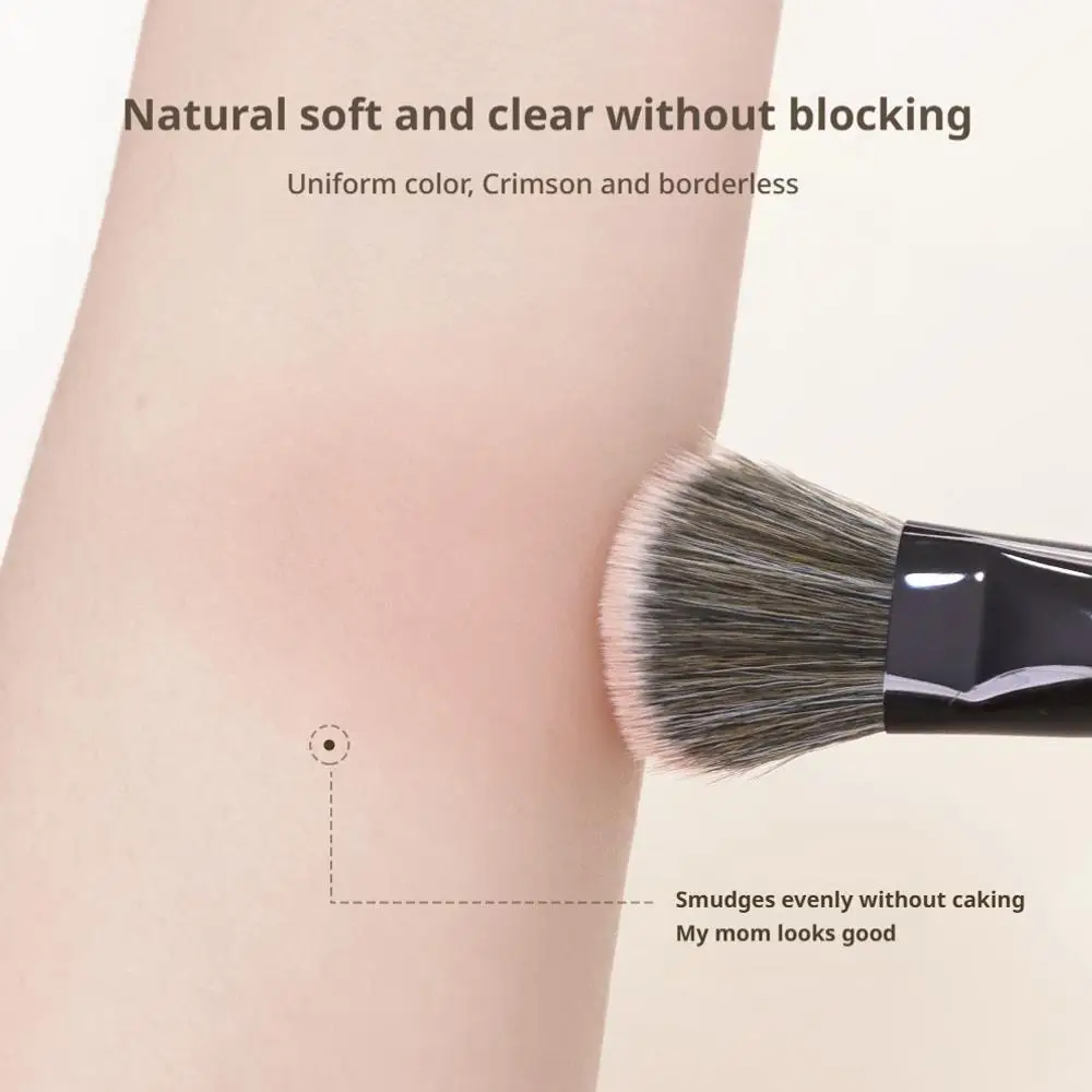 2025 Nuovo pennello per trucco color champagne per donna Pennelli per trucco marrone Setole morbide Blush non sfilacciante Strumenti per trucco per principianti