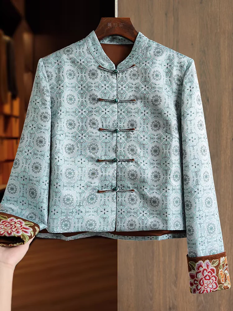 Chinese style silk embroidery high-end coat The new Hanfu style is comfortable, soft, breathable and luxurious outerwear