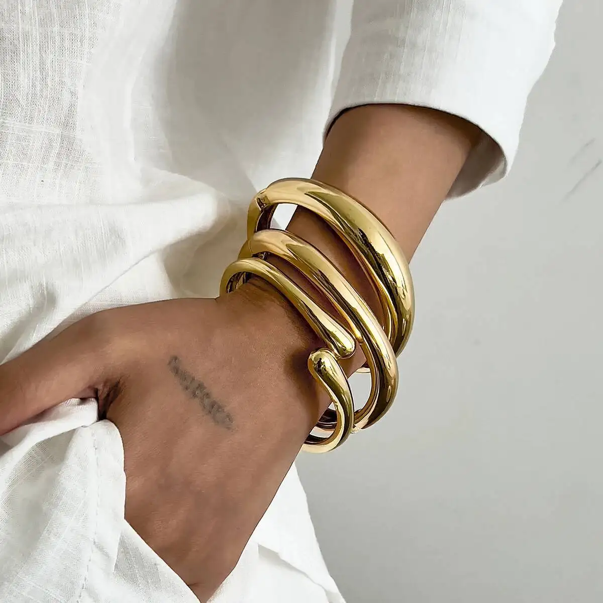Ingemark Creative Smooth Irregular Geometric Open Cuff Bangles for Women New Trend Vintage Stackable Bracelets Couple Jewelry