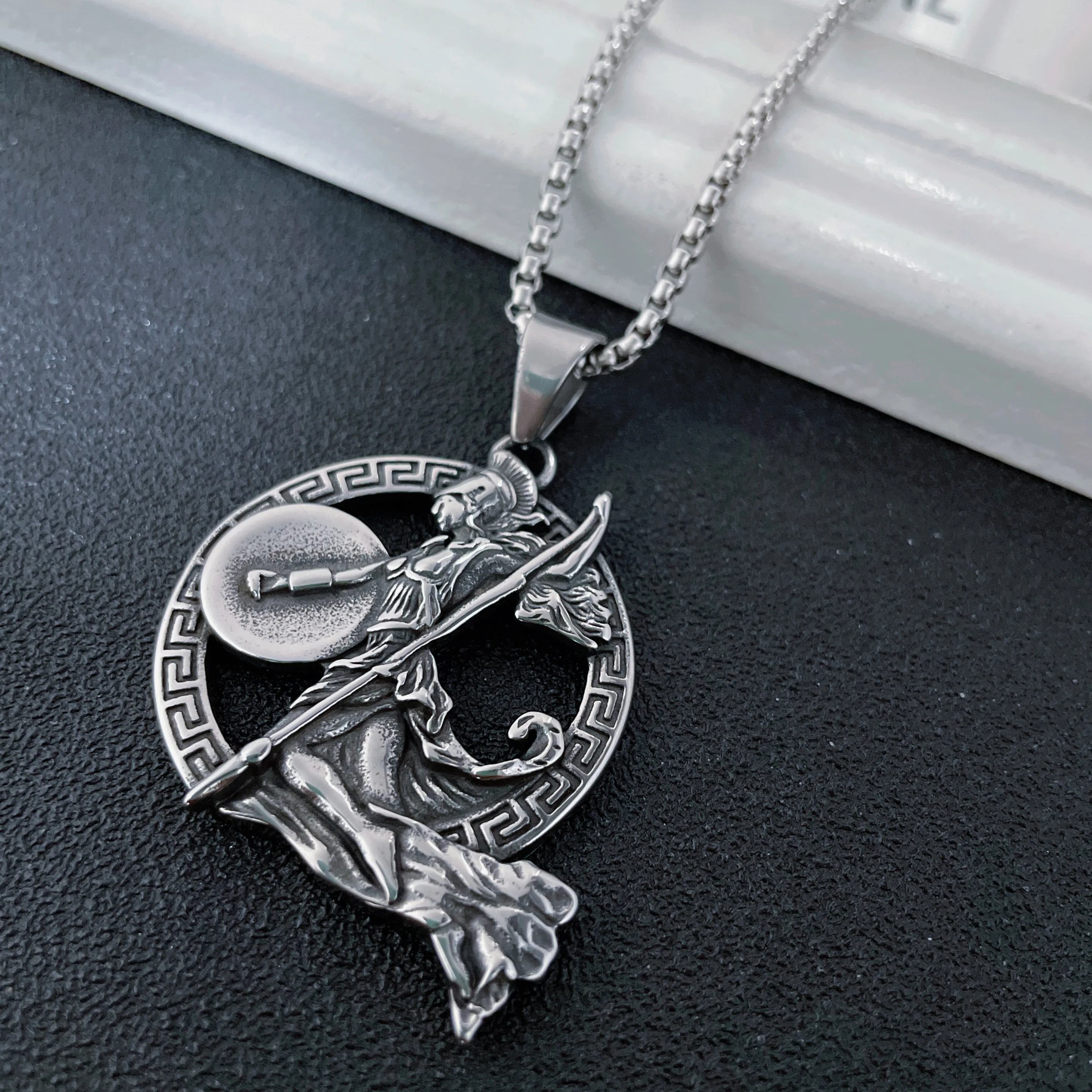 القوطية اليونانية آلهة الأساطير الرومانية المحارب آلهة مينيرفا أثينا قلادة قلادة خمر للرجال النساء مجوهرات اكسسوارات #3