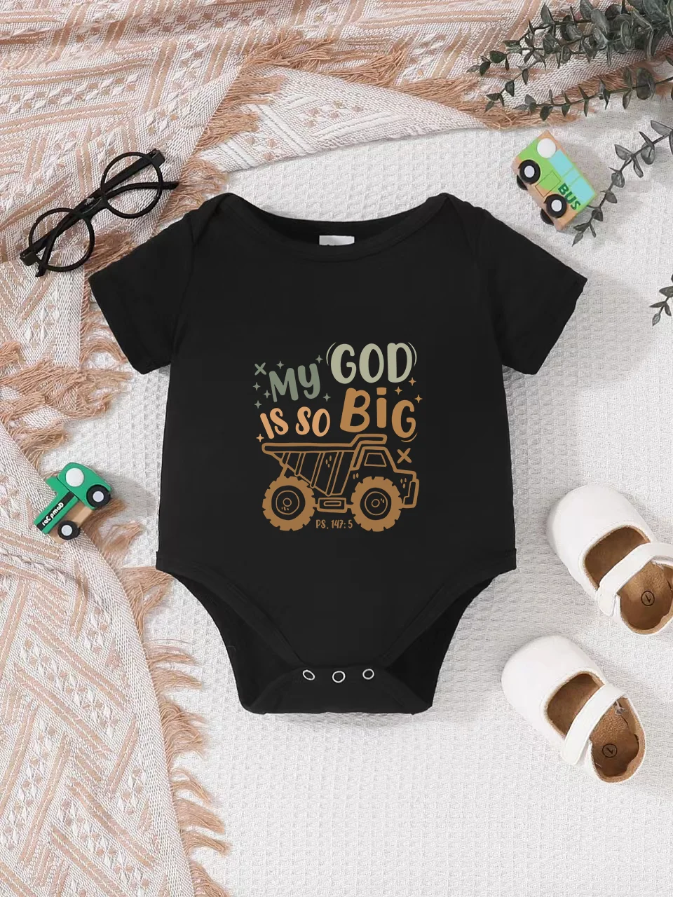 

Playful letter-printed baby short-sleeve triangle bodysuit. Button closure for easy dressing