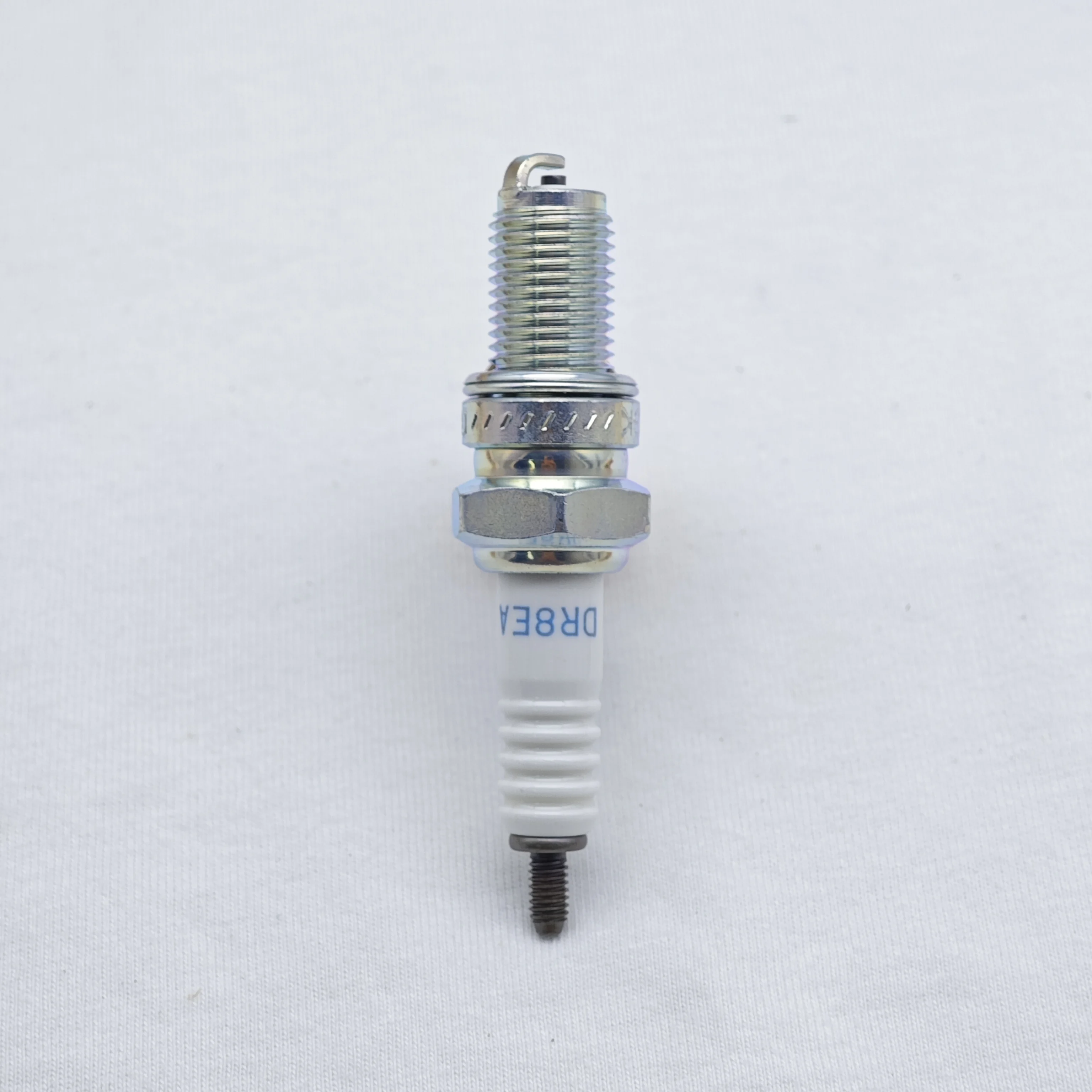 1pcs Original NGK Motocycle Spark Plug DR8EA 7162