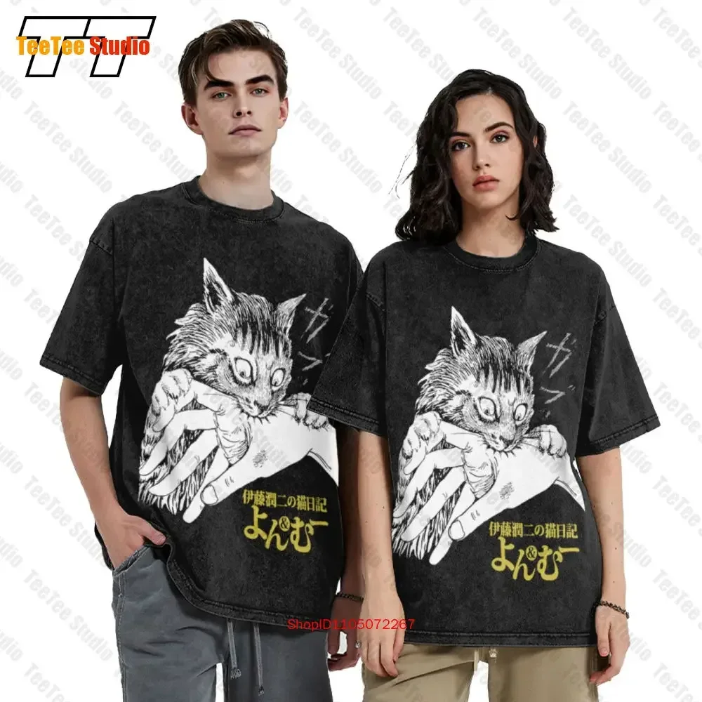 Junji Ito'S Cat Diary Yon & Mu Bite  Oversized T-Shirt WOIC