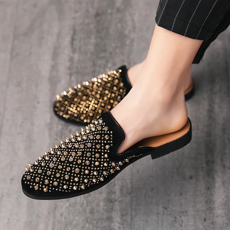 Summer Men Half Slippers Rivet Decoration Fashion Trend Nightclub Hairdresser Versatile Large Size 38-47 Comfortable Men Shoes