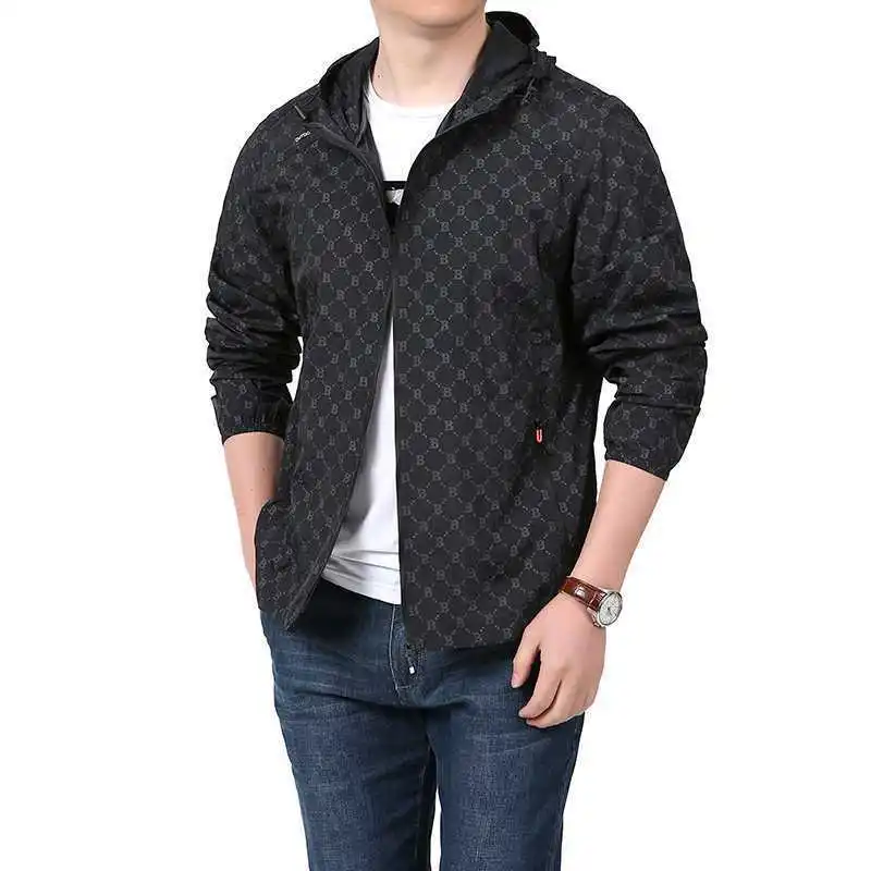 New Summer Men Thin Lightweight Jackets Outdoor Hooded Climbing Breathable Jackets Sunscreen Coats Men Quick Drying Casual Coats