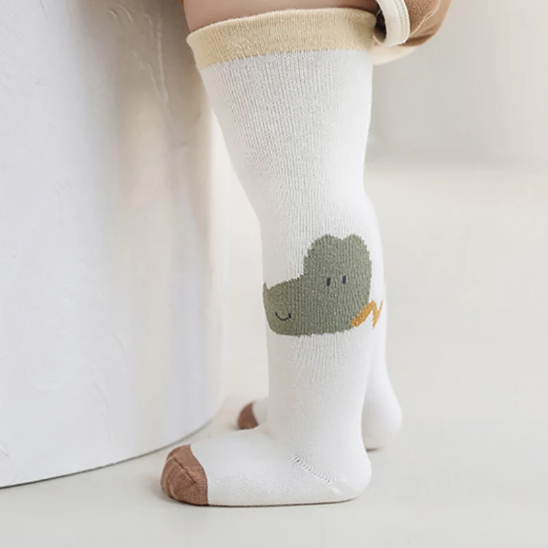 Calcetines largos de algodón para niños, medias suaves para antes de caminar, bonitos calcetines sin hueso, novedad de otoño, 3 pares por juego