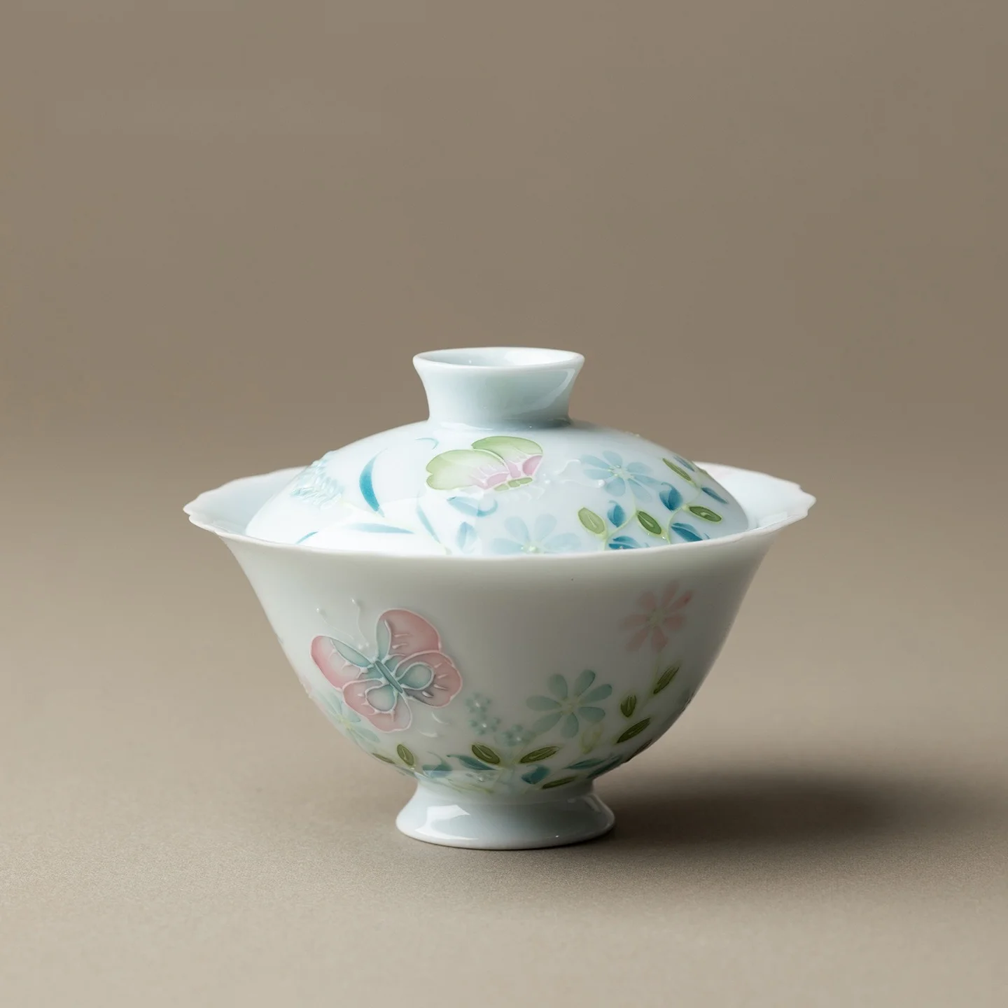 Hand-painted pastel fairy shadow elegant flower-mouthed two-part covered bowl, exquisite household tea brewing bowl, tea set