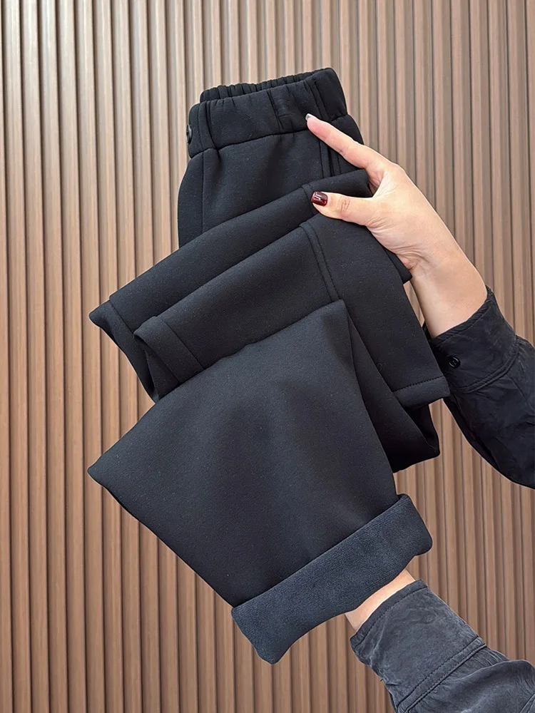 خريف شتاء جديد غير رسمي مع سراويل هارين قطيفة وسميكة فضفاضة وتنحيف تسعة سراويل مقصوصة للسيدات سراويل بسيطة على الموضة