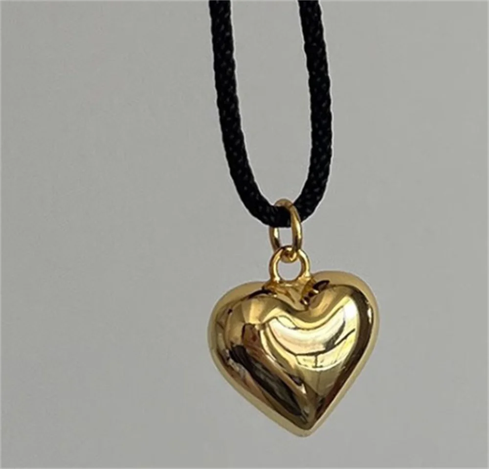 

Korean 925 Silver Necklace, Fever Style, Minimalist INS Influencer Same Style Popular Heart Black Rope Adjustable