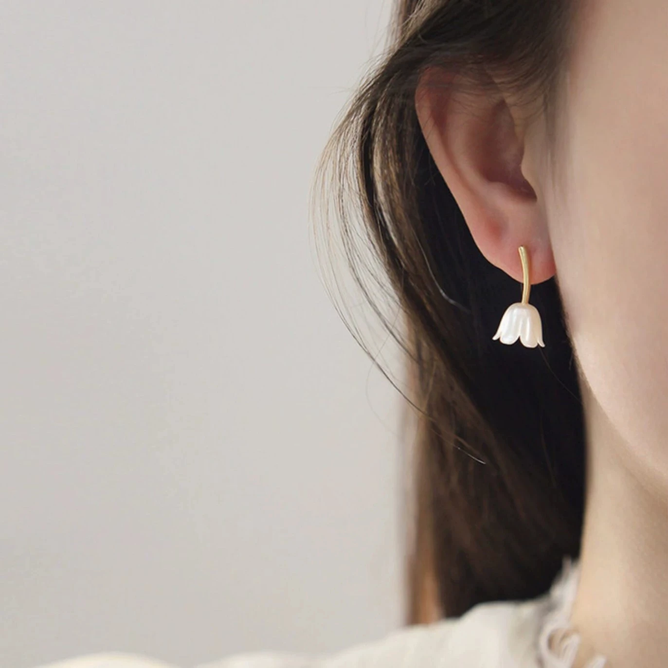 XIYANIKE Sweet Tulip Flower Ear Stud Earrings For Women Girl Fashion New Jewelry Gift Party Holiday серьги женские
