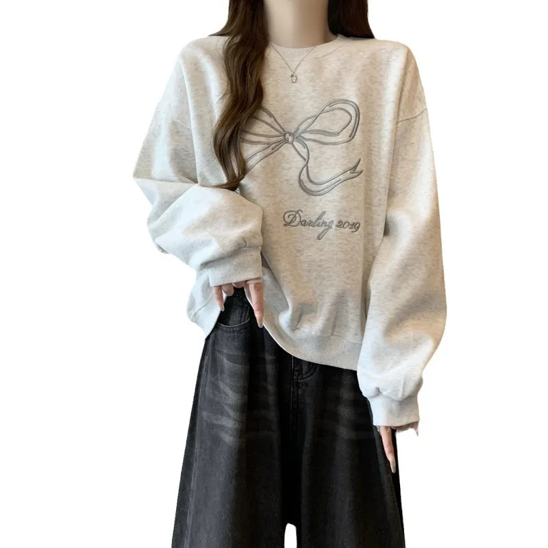 レディース プリントトップ Tシャツ Oネック 長袖 プルオーバー プリント カジュアル ルーズ Tシャツ 秋 2025 わずかに伸縮性のある刺繍入り