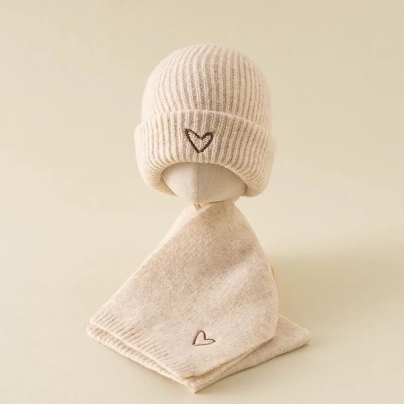 Children\'s hat scarf two sets of fall and winter Korean version of the knitted cap baby warm woolen cap men andgirls set of head